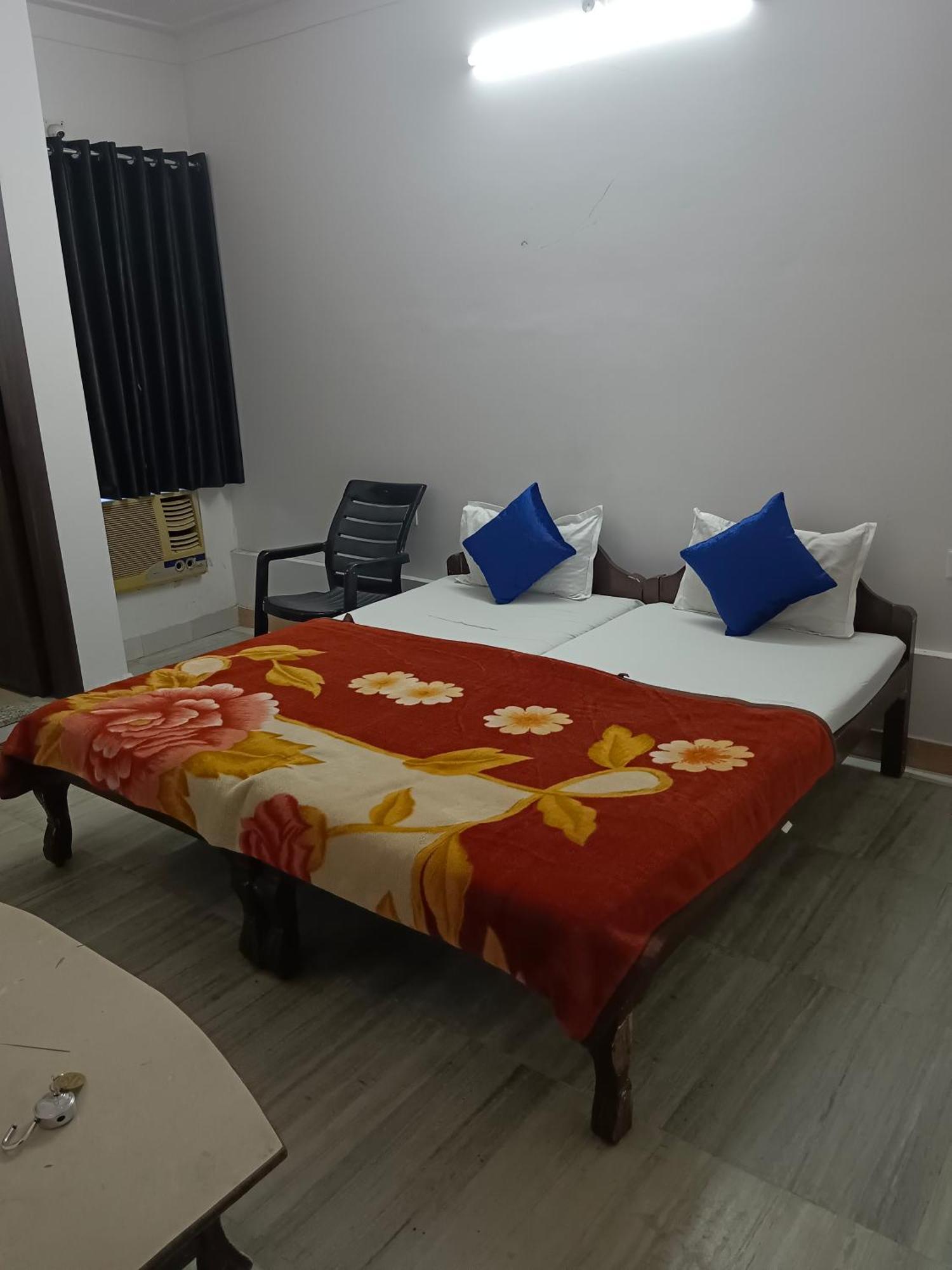 Hotel Shubham Udaipur Exterior photo